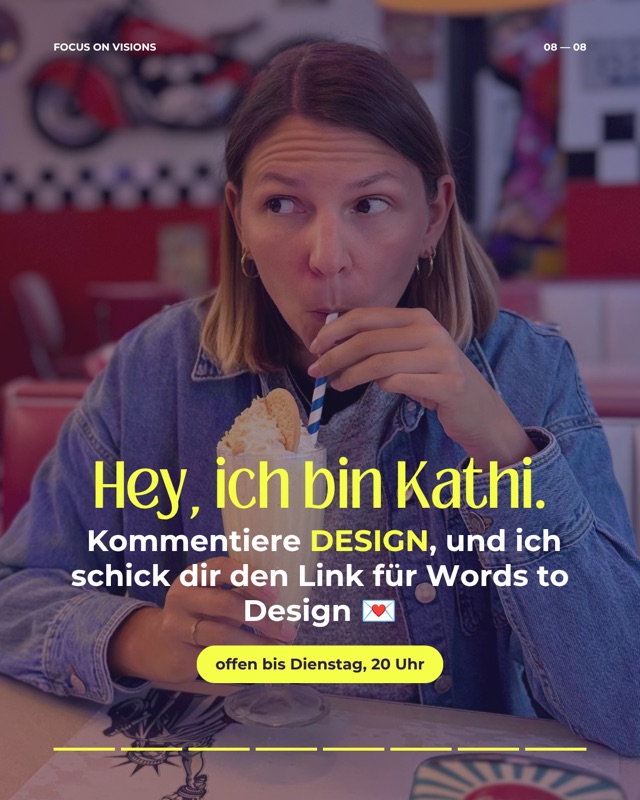 Kathi im Diner mit einem Milchshake